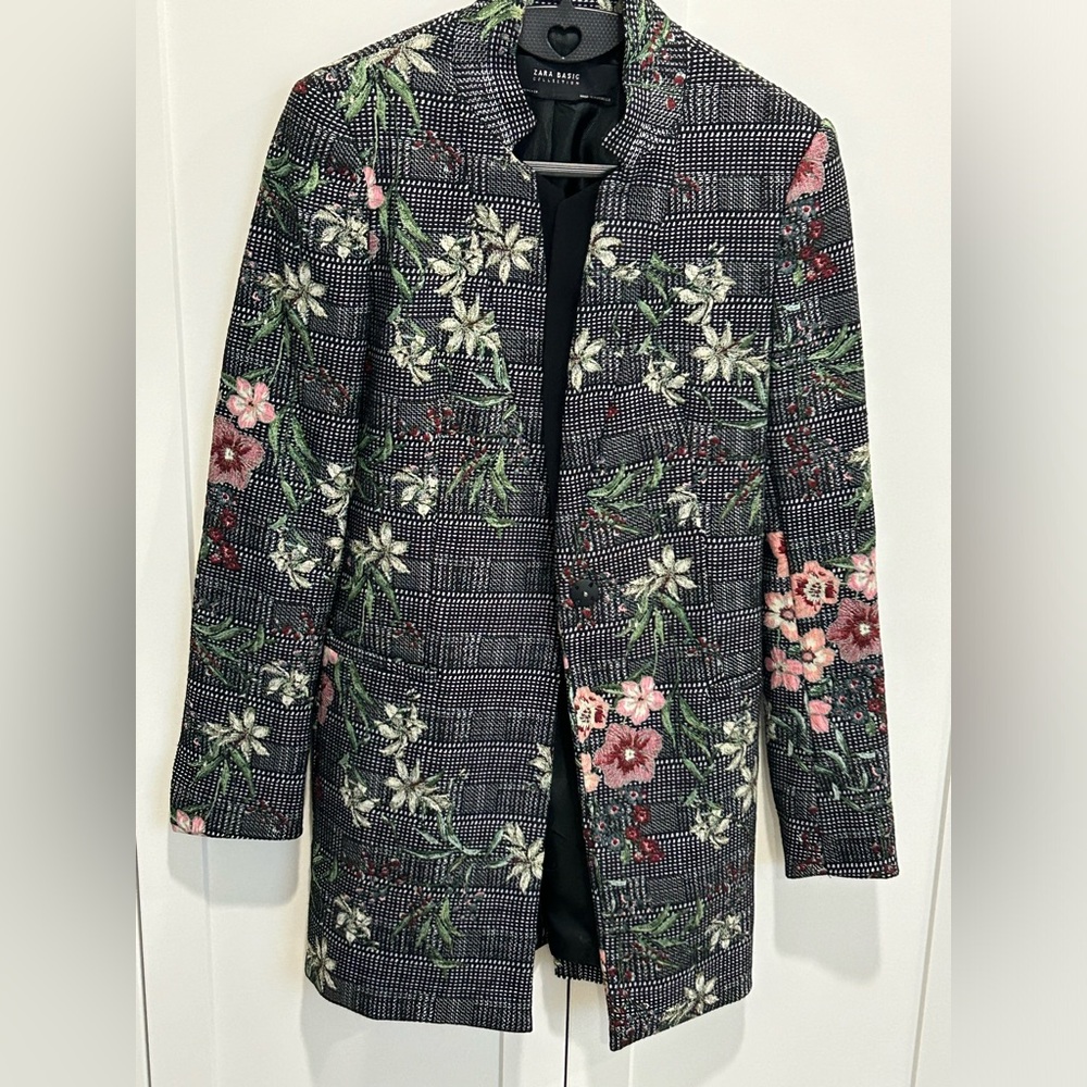 Zara embroidered lined coat brand new double lapel size XXS/XS brand new